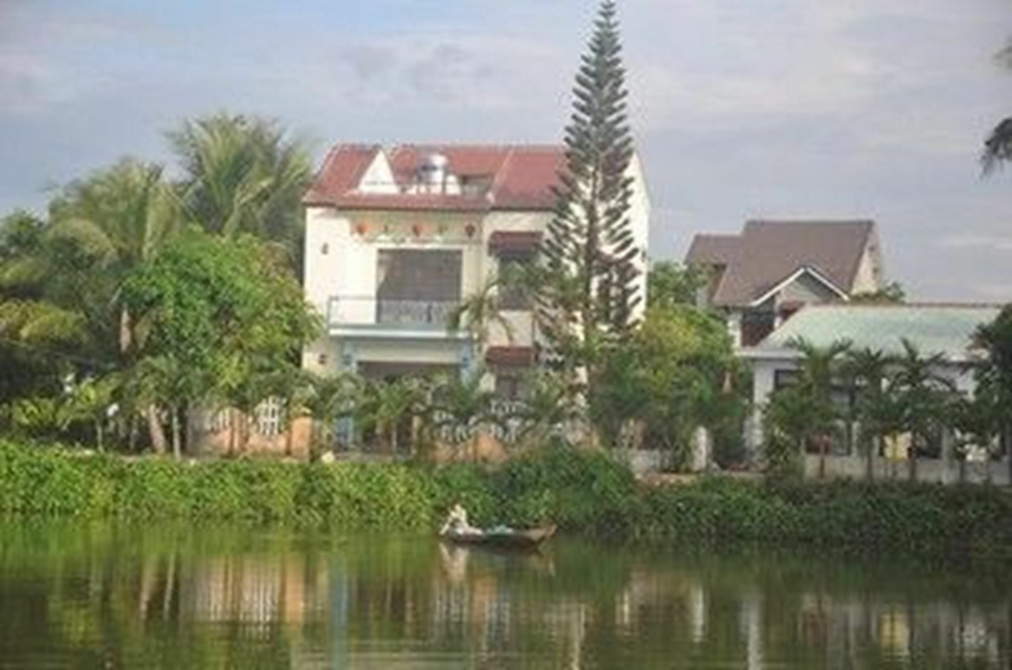 Проживание в семье Tra Que Riverside Хойан
